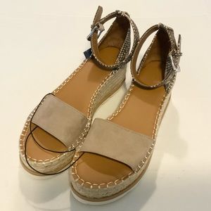 Universal Thread Tan Espadrille Platform Ankle Strap Sandals Women’s Size 10